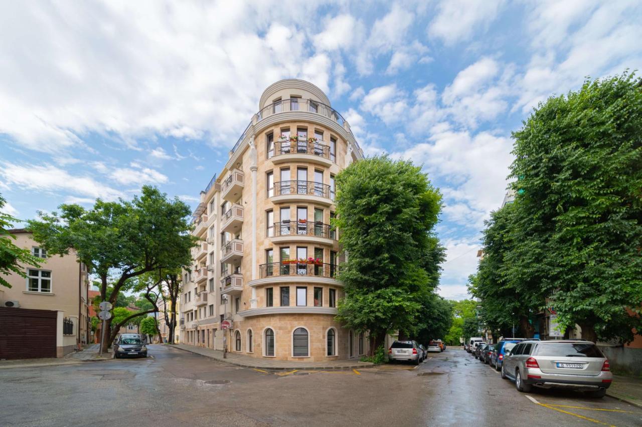 Luxury City Center Two Bedroom Apartment Close To Beach Варна Екстер'єр фото