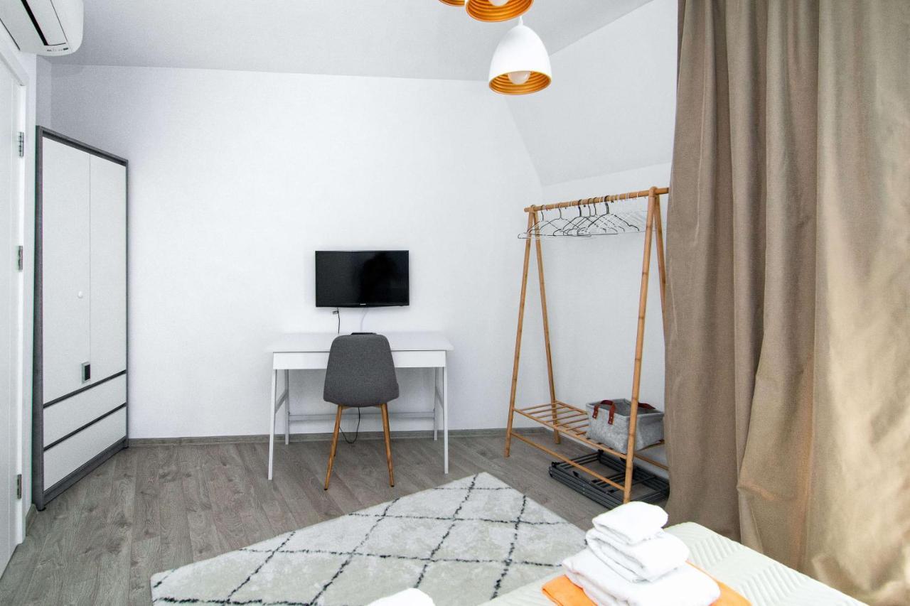 Luxury City Center Two Bedroom Apartment Close To Beach Варна Екстер'єр фото