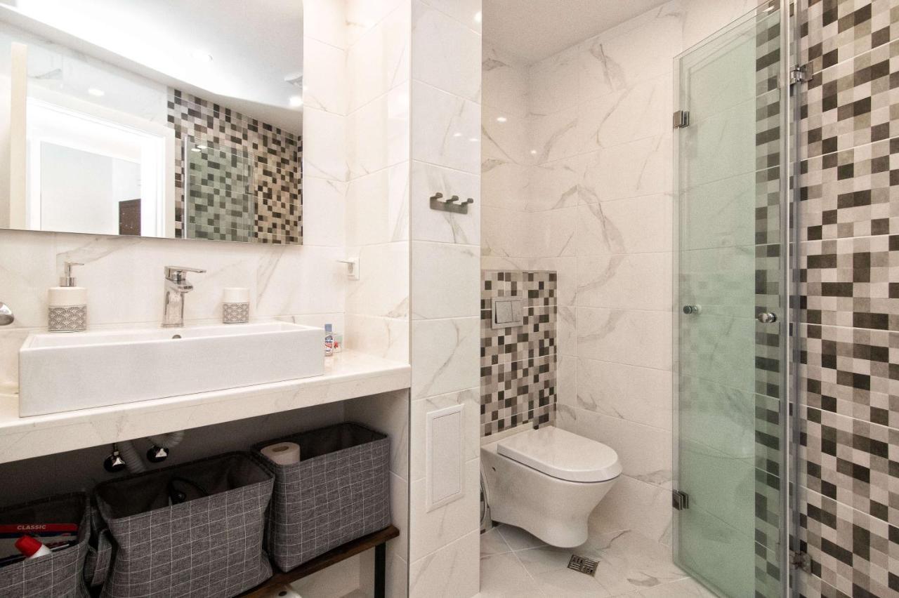 Luxury City Center Two Bedroom Apartment Close To Beach Варна Екстер'єр фото